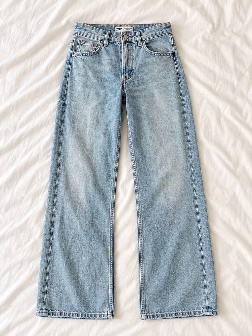 Zara Mid-Rise Wide-Leg Jeans in Light Blue 5520/228/406/36